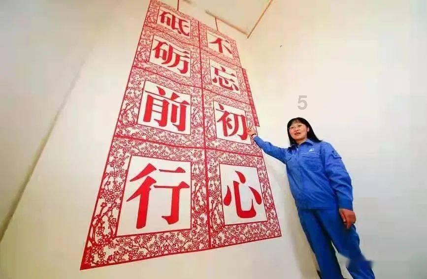 “AI文生图”版权归谁？AI自己的答案是……